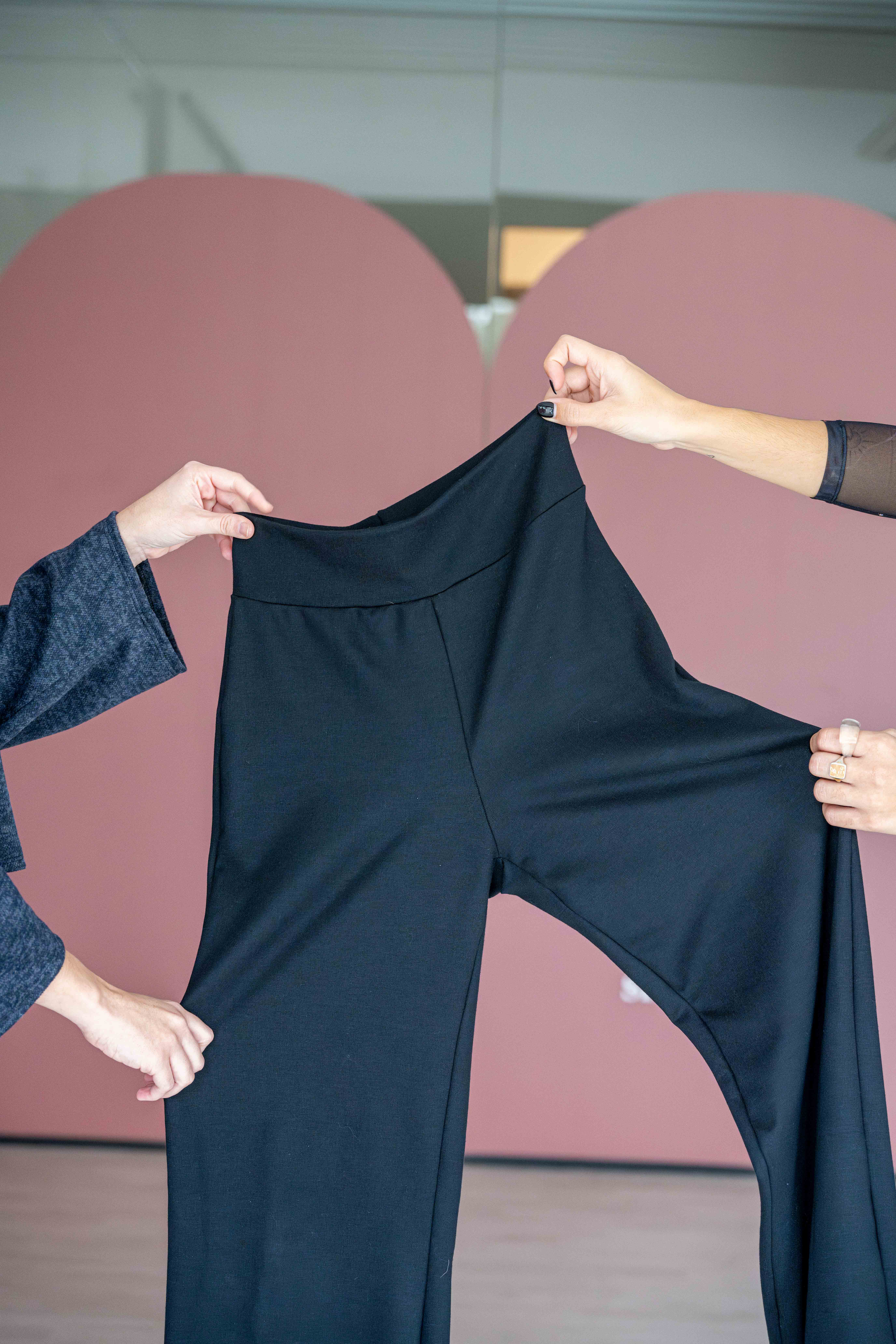 Pantalón ancho negro